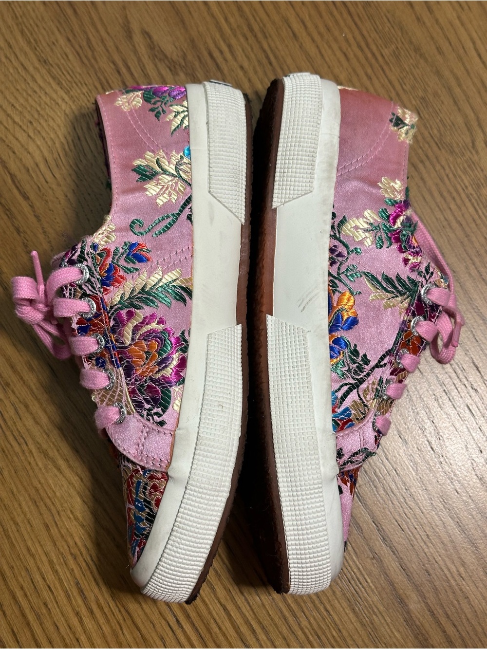 Superga 2750 Korelaw sneakers in pink satin with floral embroidery. - Picture 6 of 8